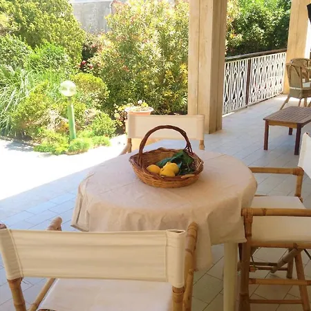 Sul Golfo Di Bonagia Holiday home *