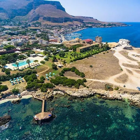 Sul Golfo Di Bonagia Tonnara di Bonagia