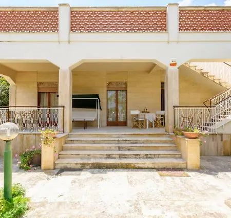 Sul Golfo Di Bonagia Holiday home